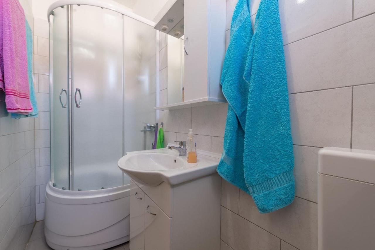 Apartmani Mlinar9 #2 Gornji Karin Exterior foto